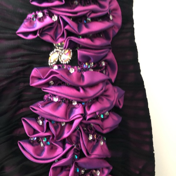 Couture Formal gown - Picture 5 of 9